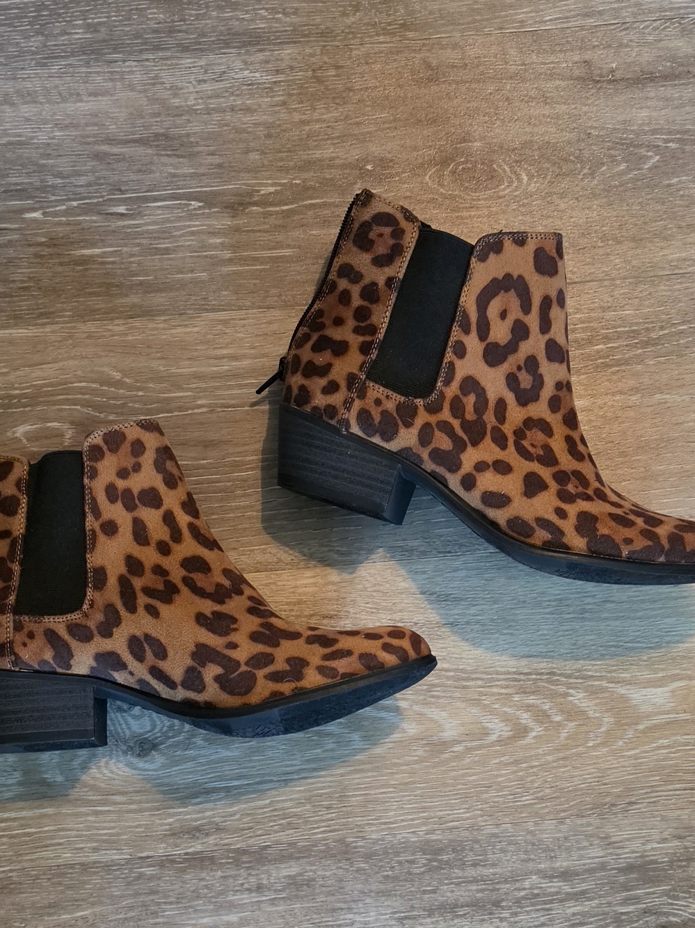 Esprit Leopard Print Chelsea Booties in Brown Size 7 - Picture 2 of 8